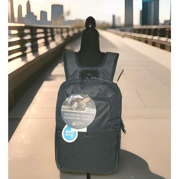 NWT! RIVACASE Suzuka 7760 Backpack With 15.6" Laptop Sleeve Blue - Picture 1 of 9